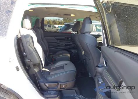 2023 Subaru Ascent Onyx Edition Limited 7-Passenger z USA, uszkodzony, nr VIN 4S4WMAKD2P3462391